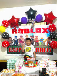Gamer reacts to inquisitormaster the roblox piggy birthday party. Roblox Birthday Party Set Roblox Theme Party Decoration Set Roblocks Party Set Shopee Philippines