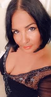 Hello New Here!! 60 year old Cali Girl Residing In A Texas World!! Waiting  To Meet New And Interesting People 👑💞🦋