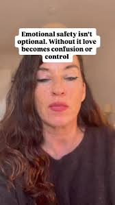 I´ll let you know a little more about me: My experience in the field of  emotional healing is extensive, as well as in therapy and education. I'm a  Skyourself©️ practitioner accredited with