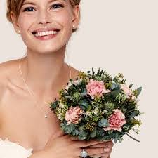 Lilly Porter's Instagram, Twitter & Facebook