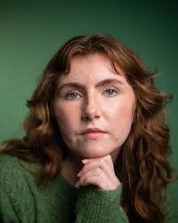 Courtney Sinclair's Instagram, Twitter & Facebook