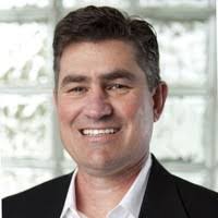 Darren Estes's Instagram, Twitter & Facebook