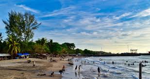 Catatan perjalanan ke pantai marbella anyer apartemen. Pantai Pasir Putih Florida Indah Anyer