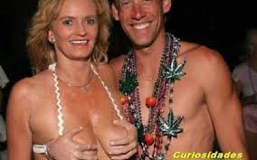 Es collection slip da bagno push up rainbow es. Bikini Da Horror I Costumi Da Bagno Piu Brutti Della Storia Della Moda Caffeina Magazine