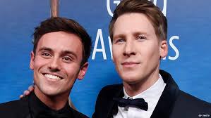 Tom daley and dustin lance black don't know which of them is the biological father of their son tom daley and dustin lance black welcomed their first child, a son named robert robbie ray, via. Tom Daley Answers Why He Chose Surrogacy Over Adoption