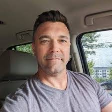 Dina Stagg's Instagram, Twitter & Facebook