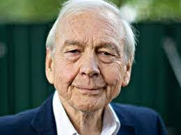 Leanne Donovan (@leanne2302)