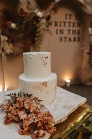 Modern Romance In Perth Style Guide The Lane In 2020 Wedding Cake Rustic Unique Wedding Cakes Wedding Cake Alternatives