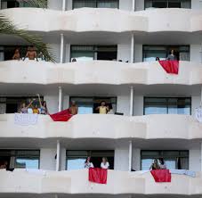 La corona de mallorca fou el conjunt de territoris procedents de la corona d'aragó que jaume i el conqueridor deixà com a herència al seu fill jaume ii de mallorca amb el títol de rei de mallorca. Huomnplmnw1nm