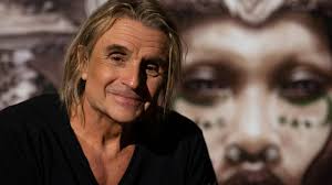 The former Mecano member who parties with Ayuso and harangues the Civil  Guard against Sánchez.