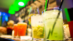 Lettestrasse 6 10437 berlin 030 4455458. Wurzburg Wohnzimmer Bar