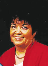 Elizabeth Litchfield's Instagram, Twitter & Facebook