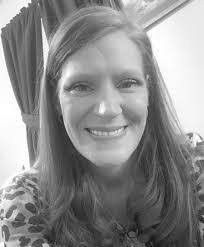 Farrah Blake's Instagram, Twitter & Facebook