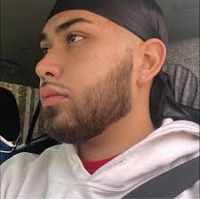 Eddie Munson has to be the most loved Stranger Things character in season  4😁😁😁