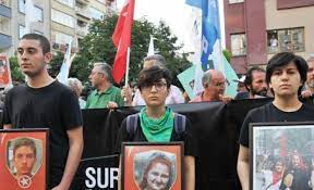 2015 ankara saldırısı ya da ankara gar katliamı, 10 ekim 2015'te yerel saatle 10:04 civarında ankara ilinin altındağ ilçesinin ulus semtindeki ankara garı kavşağında düzenlenen türkiye cumhuriyeti tarihinin en ölümcül bombalı intihar saldırısı. Suruc Katliami Nedir Ne Zaman Oldu Suruc Katliami Tarihi Suruc Katliami Video