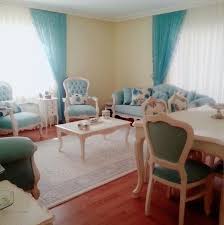 Country Ve Vintage Stilde Mavi Ve Pembelerle Cok Zarif Ev Ev Gezmesi Ev Oturma Odasi Oturma Odasi Fikirleri Evler