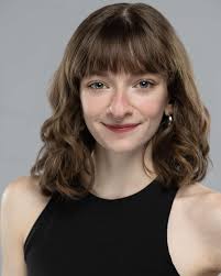 Divenire, choreographed by Michelle McElveen displays beautiful artistry  and technique of our Wright State dancers. You don't want to miss this  beautiful piece💚💛 Get your tickets now! Students get in free opening