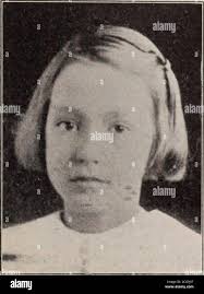 Frau harmon -Fotos und -Bildmaterial in hoher Auflösung