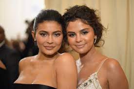 Selena gomez is an american singer and actress. This Was The Reconciliation Of Kylie Jenner And Selena Gomez Archyde