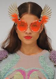 graduate vanina yanakova s sublime winged creation アイウェア 眼鏡 仮面