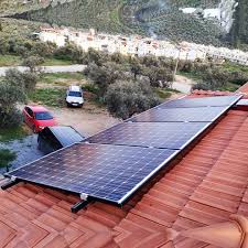 Güneş enerjisinden elektrik üretmek için gerekli olan malzemeler ve bu malzemeleri neye göre seçeceğiz. 300w Hibrit Pv T Panel Gunes Pili Pv Sistem Photovoltaic System