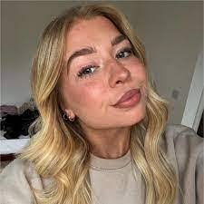 Amanda Kimpel's Instagram, Twitter & Facebook