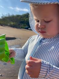 🤎🍫Cleo is a Kinder Suprise kid and she has gone absolutely wild over the  new Natoons Cubs range and has loved exploring her surroundings with her  new friends! The chocolate wasn't the