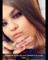 Dara Saunders's Instagram, Twitter & Facebook