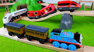 Eisenbahn Brio Zug Fur Kinder Thomas Und Seine Freunde Zuge Lokomotiv Thomas And Friends Toy Train Farm Animals For Kids