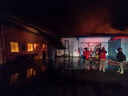 Informasi lowongan kerja semarang dan sekitarnya untuk berbagai tingkat pendidikan. Pabrik Garment Pt Ema Haurwangi Cianjur Terbakar Lima Unit Mobil Damkar Dikerahkan Cianjur Ekspres