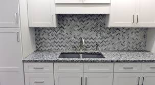 Popular white kitchen cabinets gleam with pizzazz, do you agree? Reasons To Choose These Affordable White Shaker Cabinets Builders Surplus