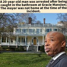 How absolutely everyone stands now after the recent subway  pushings/altercations. #newyorkers