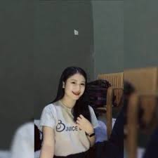 Ini adalah game online yang unik dan menyenangkan, ada domino gaple, domino qiuqiu.99 dan sejumlah permainan poker seperti remi, cangkulan. Surya Akbar S Stream