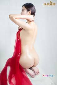 酷18手机版-高挑红润兼职女郎郭婉婷全裸写真