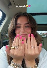 Jenna Saylor's Instagram, Twitter & Facebook