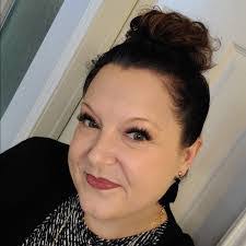 Jasmine Hutchins's Instagram, Twitter & Facebook