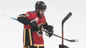 Erik gustafsson (born 14 march 1992) is a swedish professional ice hockey defenceman. Flyers Sign Defenceman Erik Gustafsson To One Year 3m Deal