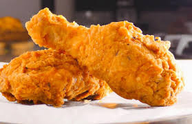 Es la opción obligada de comida. Pollo Frito Cajun De New Orleans La Nacion