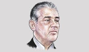 CFE alista 1,000 mdp a monopolio impresor de recibos