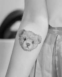 Pin By Beatrice Ramona On Tatuagens Bear Tattoos Baby Bear Tattoo Teddy Bear Tattoos