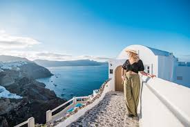 Best outfits for a photoshoot. Santorini Photoshoot 7 Best Photo Spots What To Wear In Greece 2020