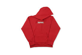 Last released in 2017, the box logo hooded sweatshirts feature a particularly unique design this season as each box logo comes in the form of a colored bandana. Supreme Bandana Box Logo Hooded Sweatshirt Red Fw19 Glab Vn