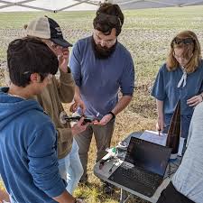 🚀 This week we'll be continuing our Senior Spotlights for the 2024  Competition Year. Starting off, we're thrilled to highlight Frank Rice, our  Payload Electronics lead! Frank has been an incredible part