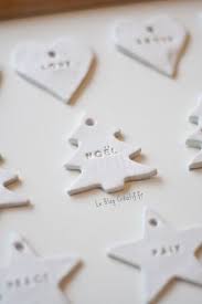 Decoration table de noel 2019 101 idees a copier photos. Wedding Quotes Diy Faire Ses Deco De Noel Soi Meme Avec De La Pate A Modeler Durcissante Wedding Lande Leading Wedding Magazine Ideas Inspirations The Hottest New Wedding Trends