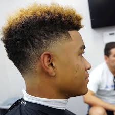 1001 Idees Meche Blonde Pour Homme Une Question De Dosage Cheveux Masculins Coiffure Homme Coiffure Homme Frise