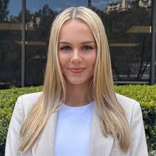 Emma Goolsby's Instagram, Twitter & Facebook