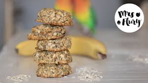Mehl, nüsse, mandeln, backpulver und zimt hinzgeben und kurz unterrühren. Gesunde Haferflocken Kekse Ohne Zucker Vegan Youtube