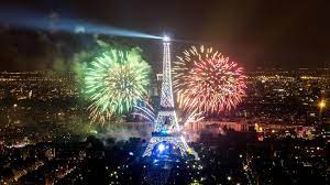 France commemorated the centenary of world war one on bastille day with a spectacular fireworks display at the eiffel tower in paris.bastille day marks the j. Massive Bastille Day Fireworks Display Illuminates The Skies Of Paris Live Ruptly
