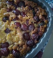 Le Crumble Clafoutis Aux Cerises Au Sucre Roux De Guadeloupe Et A La Vanille Equitable Les Gourmandises De Benedicte
