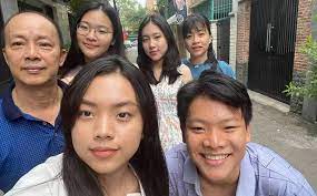 Phía nhà trường cho biết đã tiếp nhận thông tin về lùm xùm của nsưt đức hải và trình lên cấp trên để xem. Zxecct30ahhz4m